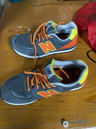Zapatillas New Balance Gris y Naranja Talla 40