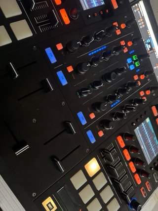 Traktor Kontrol S8 + Flightcase + Decksaver
