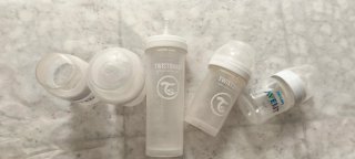 Lote de biberones Philips Avent y Twistshake