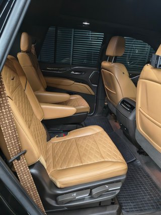 Cadillac Escalade Sport Platinum AWD 6.2 V8 Escalade Sport Platinum AWD 6.2 V8