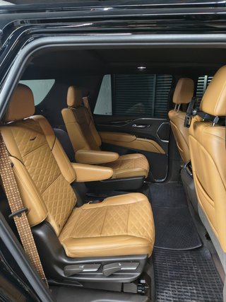 Cadillac Escalade Sport Platinum AWD 6.2 V8 Escalade Sport Platinum AWD 6.2 V8