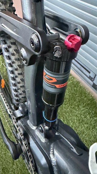 Bicicleta eléctrica Megamo 29” doble suspensión