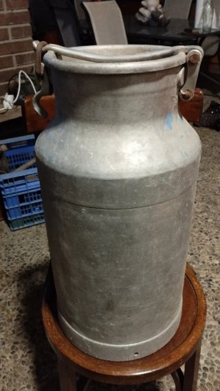 Lecheras de aluminio grandes