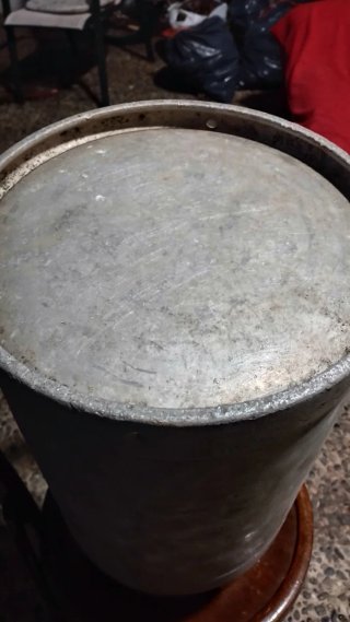 Lecheras de aluminio grandes