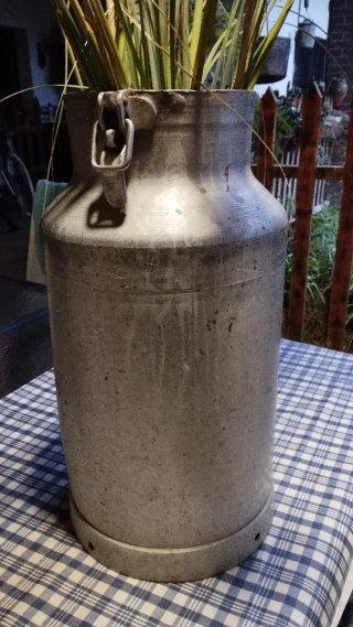 Lecheras de aluminio grandes