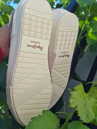 Zapatillas altas rosas y blancas
