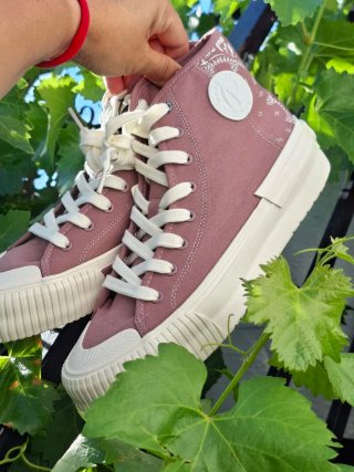 Zapatillas altas rosas y blancas