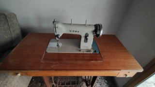 Máquina de coser Sigma antigua