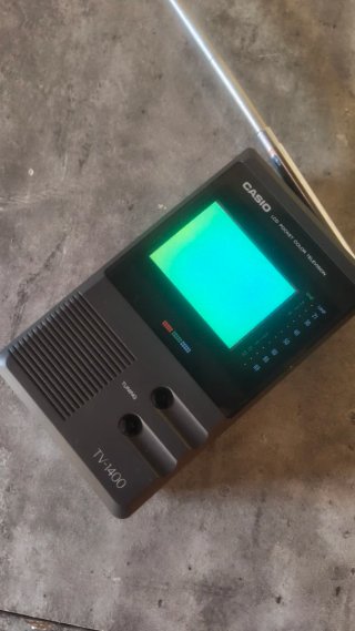 Casio TV-1400 Televisor Portátil LCD Color Vintage