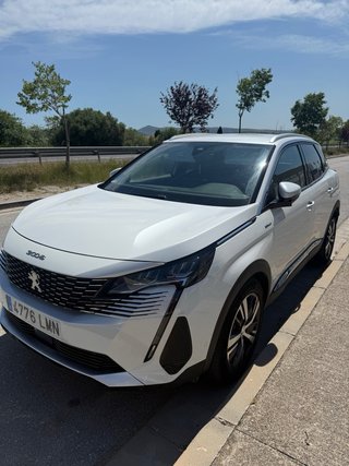 Peugeot e-3008 2021