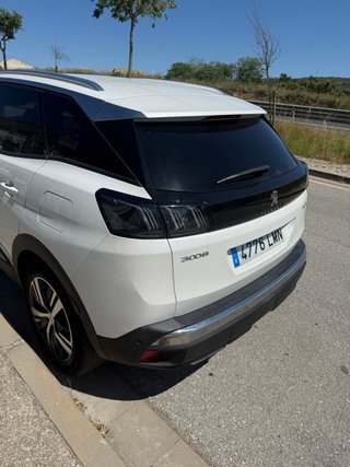 Peugeot e-3008 2021