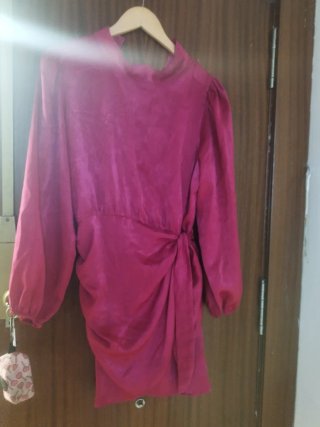 Vestido Zara Rojo Satinado Fruncido