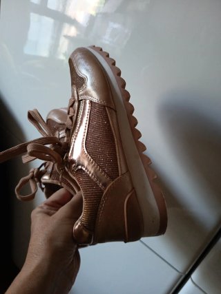 Zapatillas deportivas rosa brillo