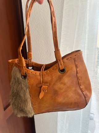 Bolso de cuero con pelo