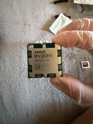 Processore AMD Ryzen 5 7600 + Dissipatore