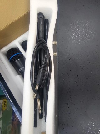 Sistema Micrófonos Inalámbricos Debra