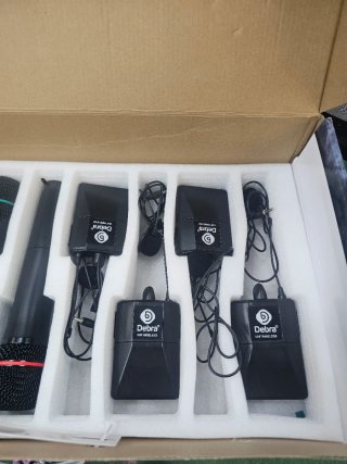 Sistema Micrófonos Inalámbricos Debra