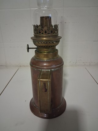 Lámpara de aceite antigua francesa
