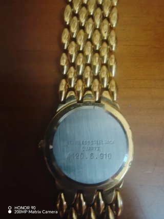 Reloj Bassel Dorado Mujer