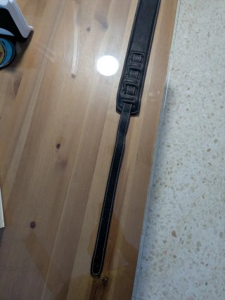 Correa de cuero para guitarra