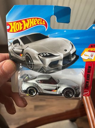 Hot Wheels Toyota Supra Plata
