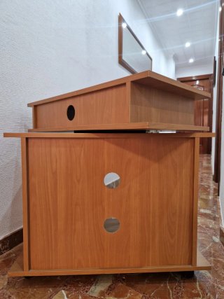 Mueble TV madera y cristal