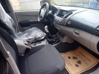 Mitsubishi L 200 2009