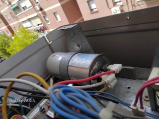 Manutenzione di frigoriferi, lavatrici e climatizzatori