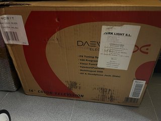 TV Daewoo 14 Color Plata