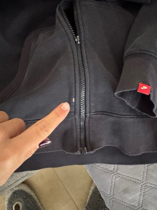 Chaqueta Nike con capucha negra