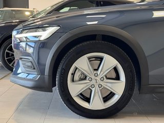 Volvo V60 Cross Country D4 AWD - 2019