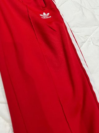 Pantalón chándal Adidas rojo