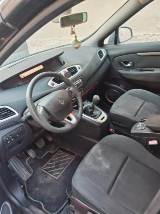 Renault Grand Scenic 2010