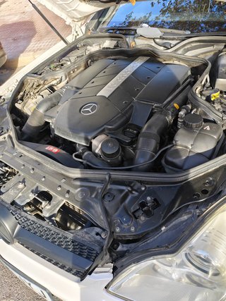 MERCEDES CLS 500 V8 AUTOMÁTICO – ELEGANCIA