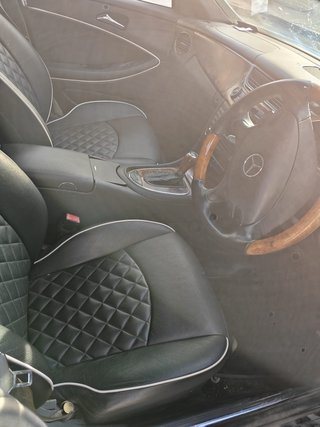 MERCEDES CLS 500 V8 AUTOMÁTICO – ELEGANCIA