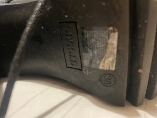 Botines negros con cordones y tacón