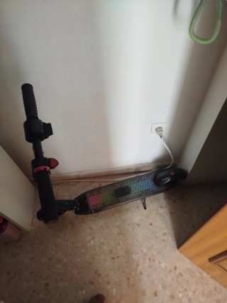Patinete eléctrico casi nuevo
