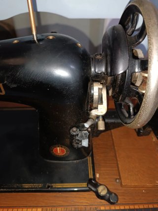 Máquina de coser antigua HAID&NEU