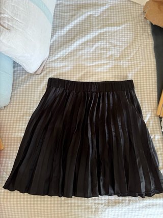 Falda pantalón plisada negra