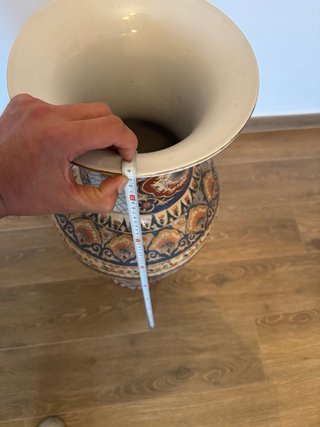 Jarrón de cerámica grande decorado
