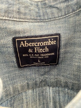 Camisa Abercrombie Cuello Mao Azul