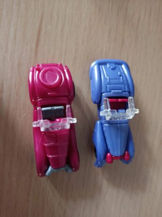 2 Coches Kinder Sorpresa Vintage