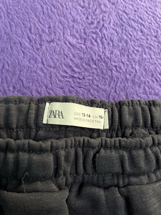 Pantalón chándal Zara gris 13-14 años