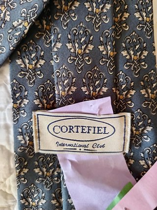 Corbata caballero seda gris estampada