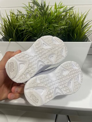 Zapatillas Fila Bebé Blancas y Rosas