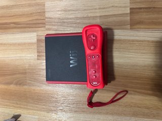 Consola Wii Roja + Mando + Nunchuk