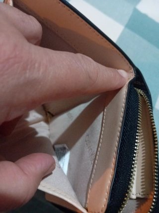 Billetera Calvin Klein marrón con beige