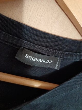 Camiseta DSQUARED2 Negra Logo Hoja