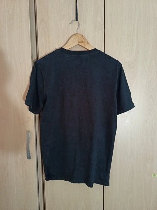 Camiseta DSQUARED2 Negra Logo Hoja