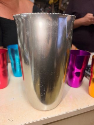 Lote vasos metálicos vintage colores